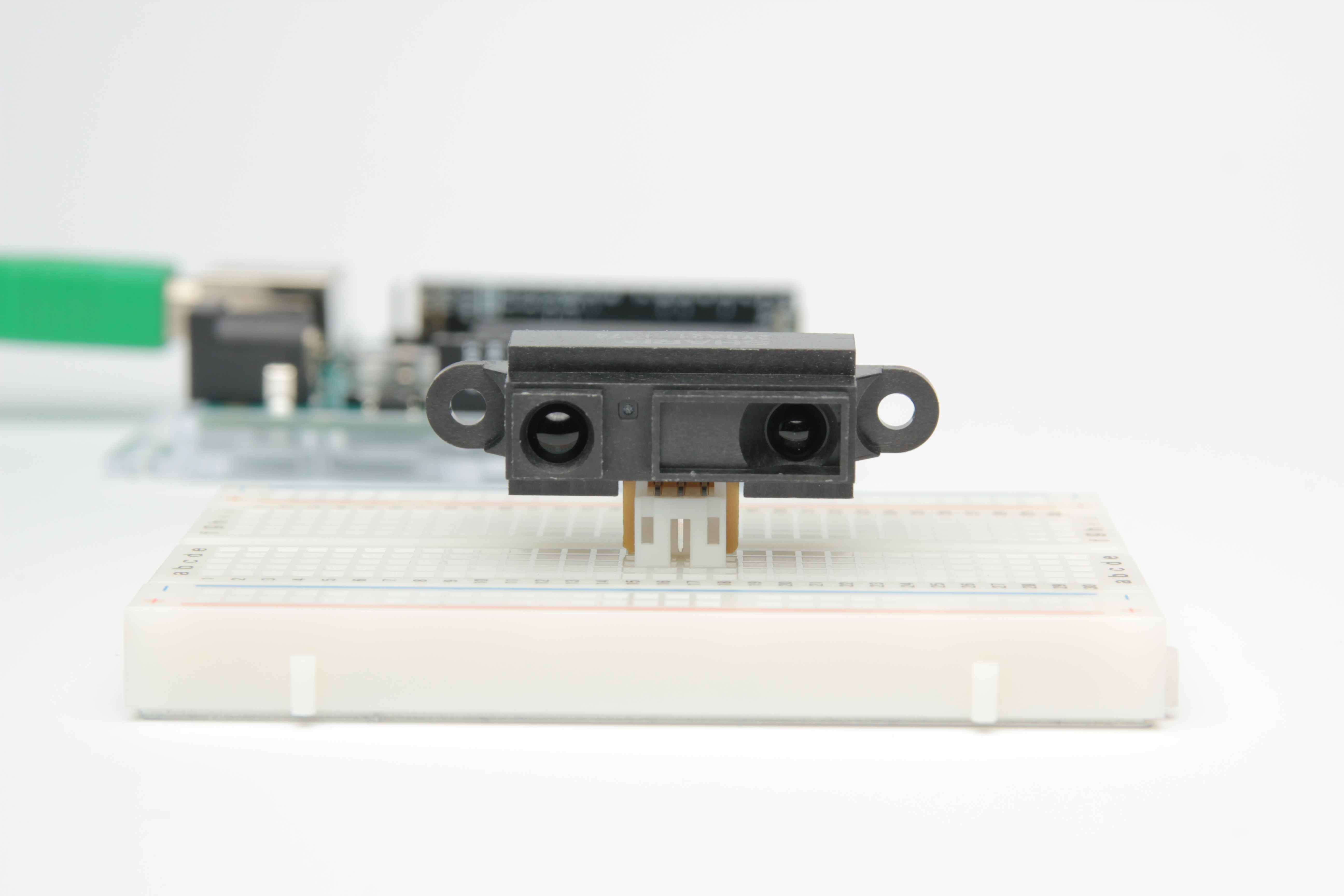 How to use a SHARP GP2Y0A21YK0F IR Distance Sensor with Arduino
