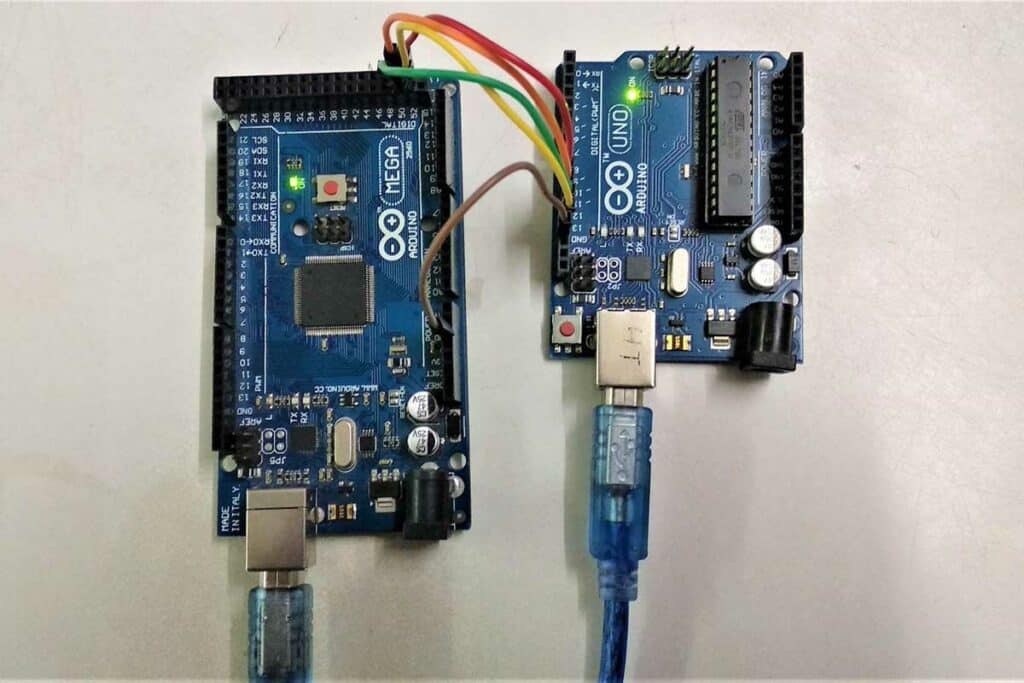 Master-Slave SPI Communication And Arduino SPI Read Example