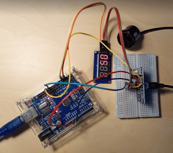 JSN-SR04T with Arduino and 4-Digit Display